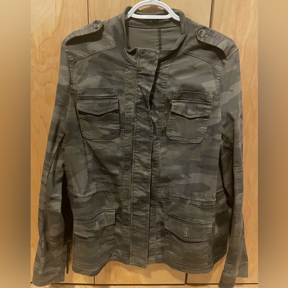 Camo Fall Jacket - Express Medium